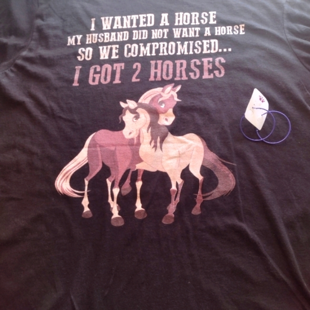 "I Wanted A Horse My Husband Didn't" Women's Xlg T-shirt w NEW EARRINGS